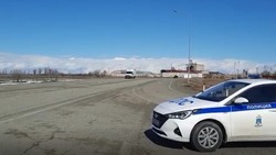 Из-за сильного ветра на Ставрополье водителям рекомендуют отказаться от дальних поездок