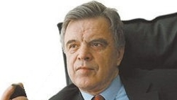 Скончавшегося накануне экс-руководителя Верховного Совета РСФСР Руслана Хасбулатова похоронят в Чеченской Республике