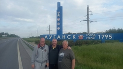 Луганские библиотеки пополнились книгами из личной коллекции ставропольчанки