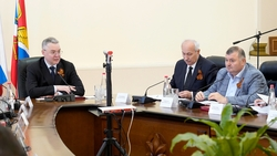 Губернатор Ставрополья поручил усилить меры безопасности в период праздников