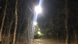 Новую линию уличного освещения смонтировали рядом с 27-й школой в Ставрополе 