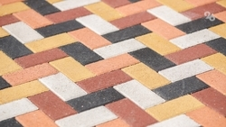 Тротуар прокладывают по улице Ленина в селе Добровольном