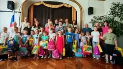 В Ставрополе 52 семьи получили школьные наборы к 1 сентября