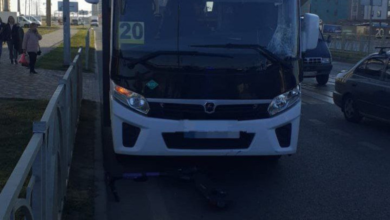 В Ставрополе автобус сбил подростка на электросамокате