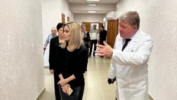 Депутат Госдумы проверила ремонт в двух участковых больницах и амбулатории на Ставрополье