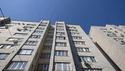 На Ставрополье жильцов многоэтажки заставили демонтировать самовольную кладовку
