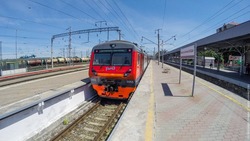 Два рейса пригородных электричек отменят в Минводах 24 и 25 мая