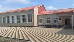 Тротуарную плитку уложили у средней школы №25 посёлка Новоульяновского 