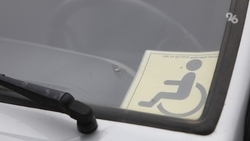 Инвалидов боевых действий предложили обеспечить автомобилями