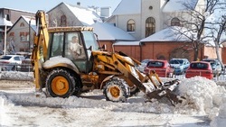 Автоинспекторы Ставрополья просят водителей не мешать снегоуборочной технике