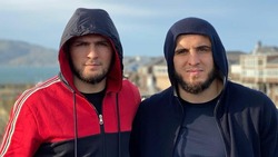 Экс-чемпион UFC из Дагестана Хабиб Нурмагомедов: Я верю, что Ислам финиширует Оливейру в партере 