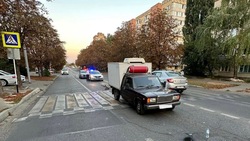 Женщину с ребёнком сбил на переходе в Ставрополе невнимательный водитель