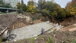 Четыре перепадные ступени установили для дождевой канализации на юге Ставрополя