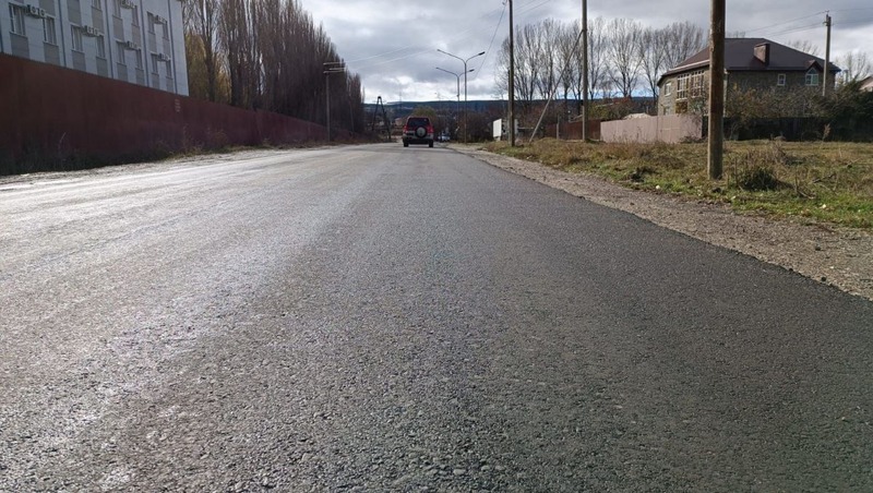 Кисловодск и Предгорный округ совместными силами отремонтировали разбитую дорогу