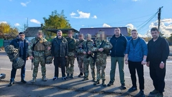 Жители Ставрополья доставили в зону СВО спецтехнику и зимнее снаряжение