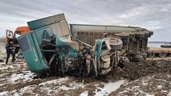 Водитель грузовика погиб в ДТП на Ставрополье