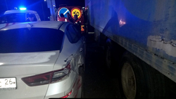 Сразу шесть автомобилей столкнулись на трассе под Минводами