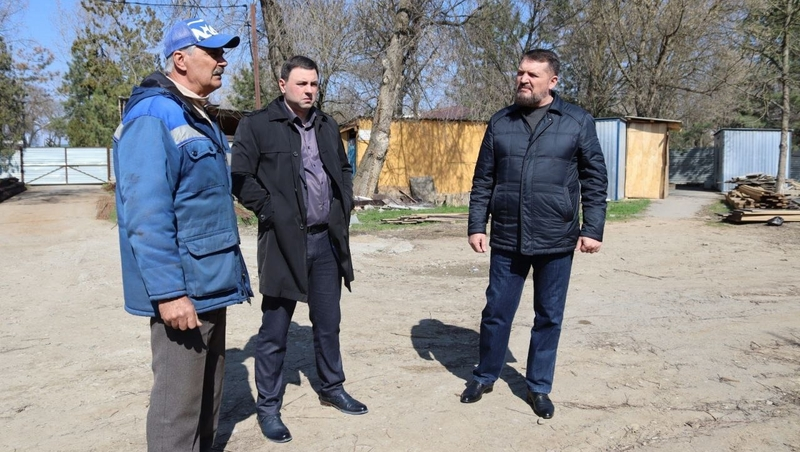 Партдесант проинспектировал соцобъекты в двух округах Ставрополья