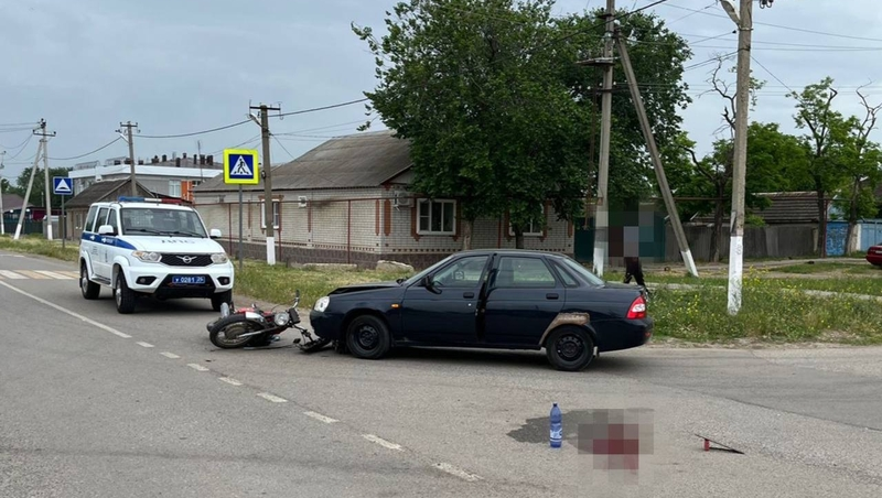 Мотоциклиста с травмами доставили в больницу после ДТП на Ставрополье 