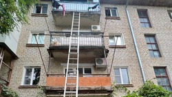 Огнеборцы Ставрополья спасли двух детей из загоревшейся квартиры 
