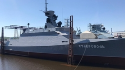 Экипаж корабля «Ставрополь» поздравили с Днём балтийского военно-морского флота