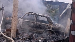 «Жигули» сгорели в гараже у жителя станицы на Ставрополье