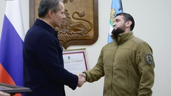 Глава Белгородской области вручил награды бойцам из Чечни