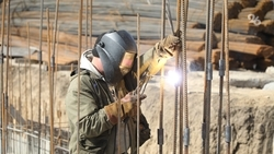 Более 800 человек переселят из аварийного жилья в три новых дома в Георгиевске