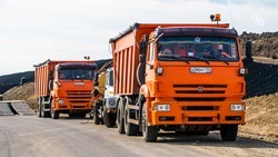 На трассах Ставрополья ввели летние ограничения для большегрузов