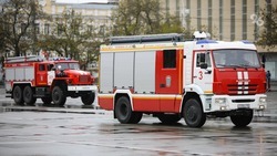 Тушить пожар во Дворце культуры и спорта Ставрополя приехали 17 единиц техники — вызов оказался ложным