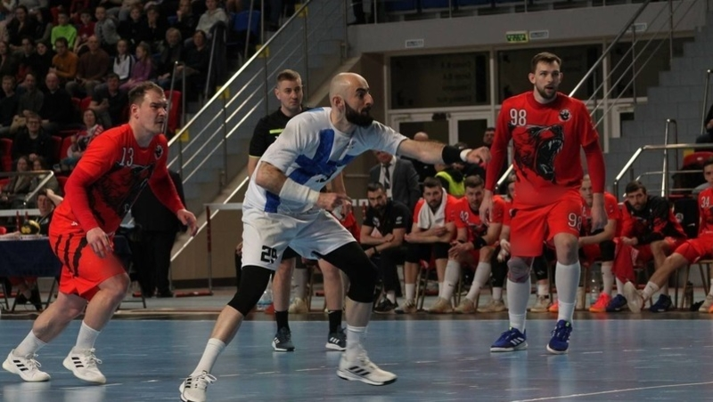 Гандболисты ставропольского «Виктора» на Урале уступили «Пермским медведям» 