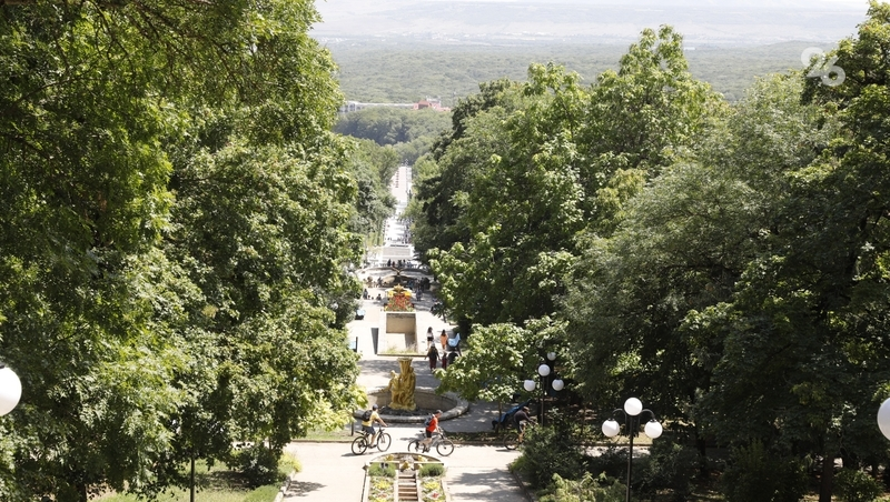 Терренкуры в Курортном парке Железноводска перекрыли из-за непогоды