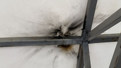 В ставропольском посёлке ищут вандалов, которые изуродовали сцену в обновлённом парке