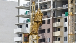 Новый подрядчик строит каркас многопрофильного центра в Зеленокумске  