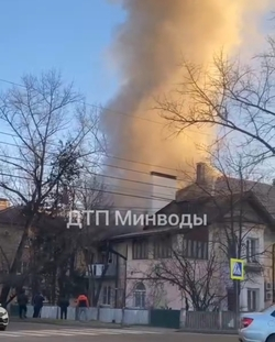 Один человек отравился угарным газом при пожаре в Минводах