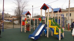 Детскую и спортивную площадки установили в Новопавловске