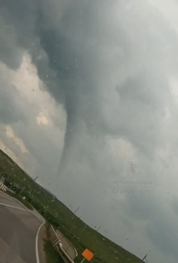 Смерч заметили в окрестностях Ставрополя