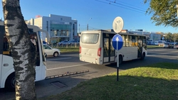 В ДТП с двумя автобусами в Ставрополе пострадали двое детей-пассажиров 