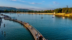 Самый длинный пирс Ставрополья украсили декоративной подсветкой