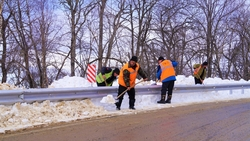 Коммунальщики работают круглосуточно на дорогах СКФО