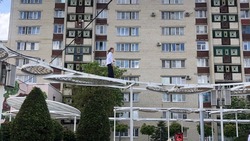 В сквере на севере Ставрополя установят табличку с запретом залезать на конструкции уличного освещения  