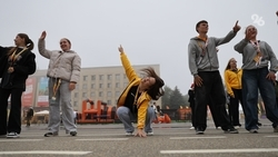 Собирают роботов, мастерят сувениры и танцуют на площади: как участники Студвесны проводят свой досуг в Ставрополе