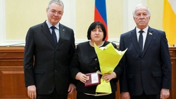 Глава Ставрополья наградил заслуженных работников образования 