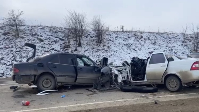 В результате аварии в Карачаево-Черкесии погибли шесть человек