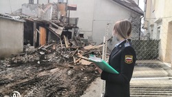 В Кисловодске по решению суда снесли незаконный гараж 