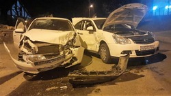 Водитель иномарки получил травмы при столкновении трёх машин в Ставрополе