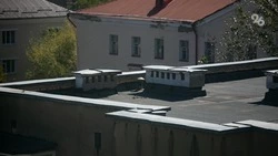 Кровли на двух пятиэтажках 1956 и 1990 годов постройки обновили в Кисловодске