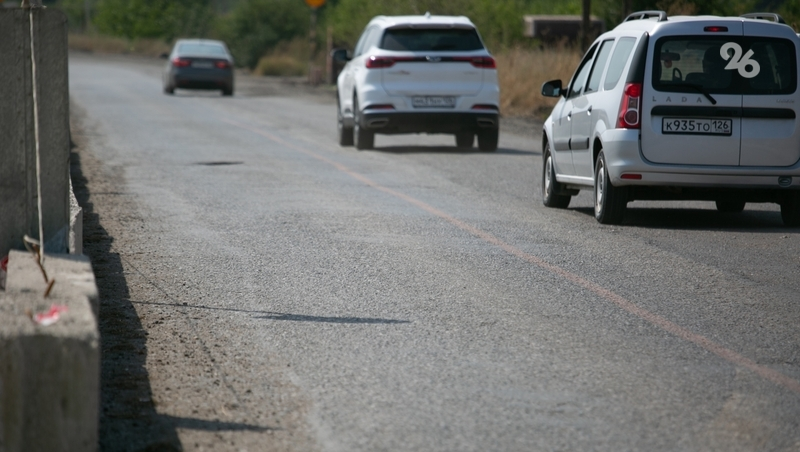 Дорогу к домам бойцов СВО отремонтируют в Горячеводском по поручению губернатора
