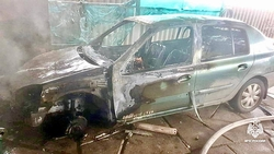 Гараж и машина сгорели на Ставрополье из-за включённого обогревателя