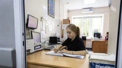 Россияне могут получить дополнительные пенсионные баллы за время ухода за детьми
